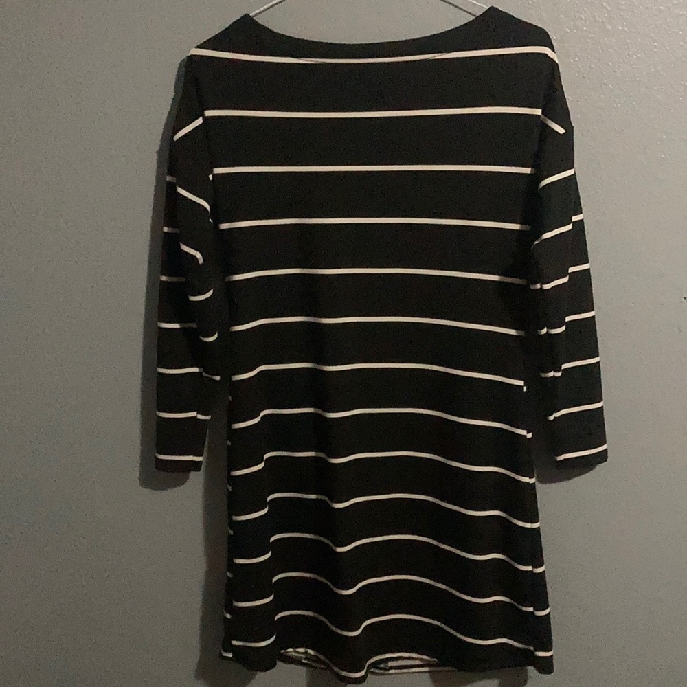24/7 Maurices black and white long sleeve dress. Size small